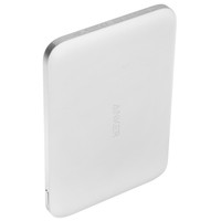Портативный аккумулятор Anker Nano A1665 белый