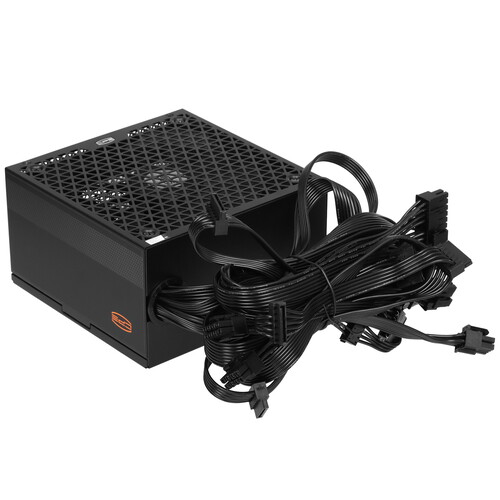 Купить Блок питания PCCooler YK650 [P5-YK650-B1FWBK1-EU] черный в интернет-магазине DNS. Характеристики, цена PCCooler YK650 | 5458989.