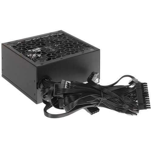 Купить Блок питания AeroCool AERO WHITE 550W [ACPW-AR55AEC.A1] черный в интернет-магазине DNS. Характеристики, цена AeroCool AERO WHITE 550W | 1604902.