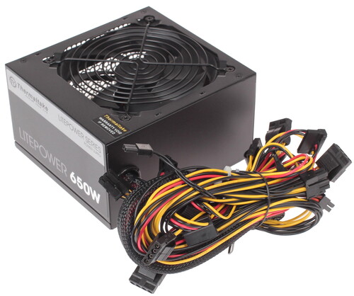 Купить Блок питания Thermaltake Litepower 650W [LTP-0650P-2] черный в интернет-магазине DNS. Характеристики, цена Thermaltake Litepower 650W | 1065861.