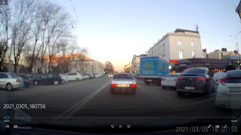 Видеорегистратор yi dash camera не включается