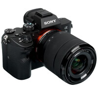 Беззеркальный фотоаппарат Sony Alpha 7 III (ILCE-7M3K) Kit 28-70mm черный