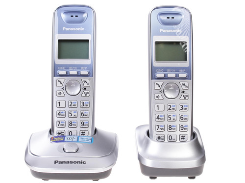 Купить Телефон беспроводной (DECT) Panasonic KX-TG 2512RUS в интернет-магазине DNS. Характеристики, цена Panasonic KX-TG 2512RUS | 1018560.
