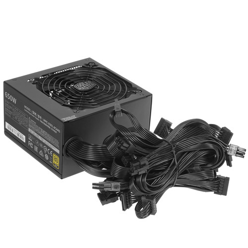 Купить Блок питания Cooler Master MWE GOLD 650 - V2 [MPE-6501-ACAAG] черный в интернет-магазине DNS. Характеристики, цена Cooler Master MWE GOLD 650 - V2 | 4707231.